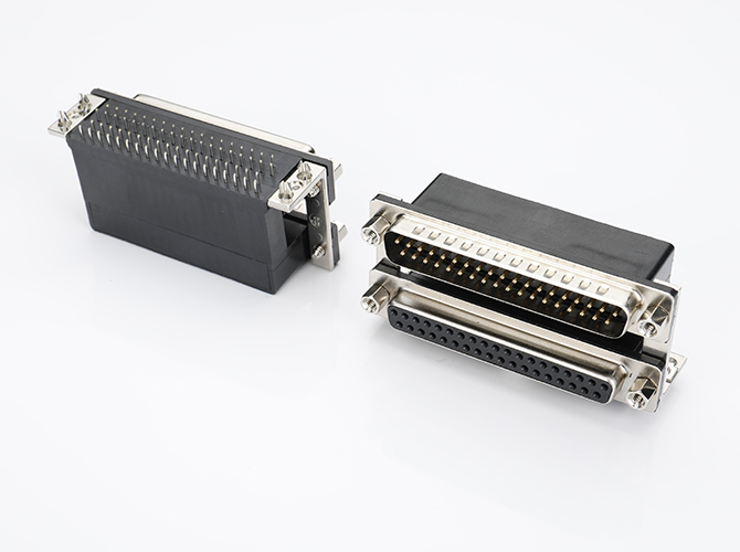 雙層DR37M-DR37F黑半金L=19.05 鉚鎖